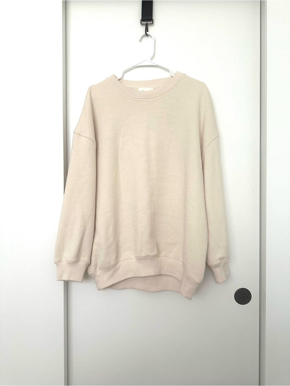 Wilfred Free Crewneck Sweatshirt in Light Beige